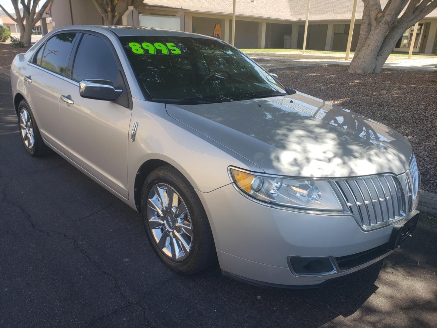 2010 /gray and black Lincoln MKZ base (3LNHL2GCXAR) with an 3.5L V6 DOHC 24V engine, 6-Speed Automatic transmission, located at 323 E Dunlap Ave., Phoenix, AZ, 85020, (602) 331-9000, 33.567677, -112.069000 - Photo#2